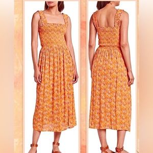 WAYF Squareneck Maxi Dress